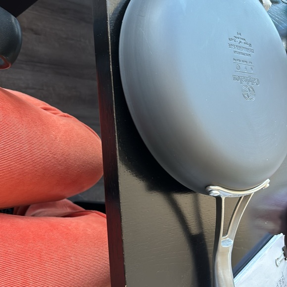 Nonstick pan calphalon 10 inches - Picture 2 of 4